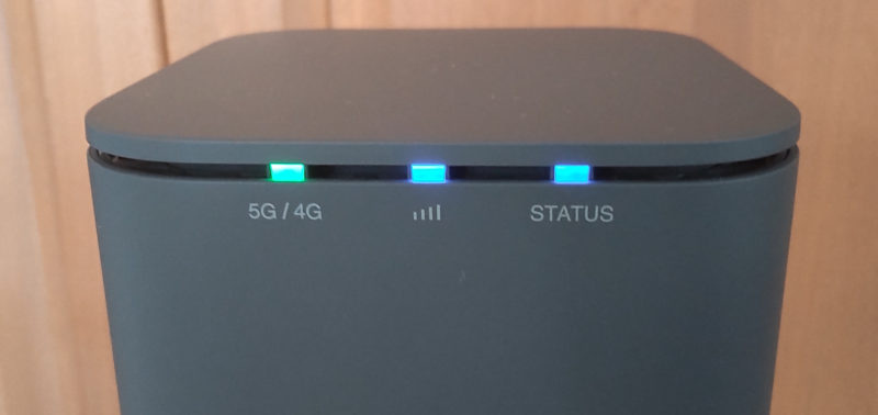 ドコモhome5G 4Gライト点灯