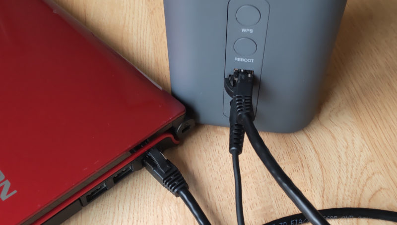 ドコモhome5GとPC有線ランケーブル